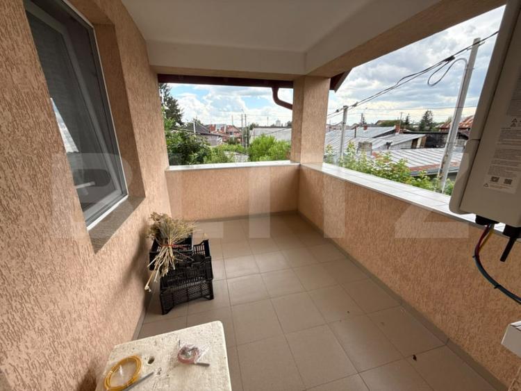 Casă cu 4 camere cu Teren 950 Mp în Mihai Bravu