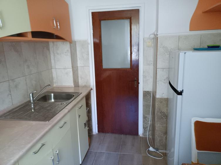 Apartament cu 2 camere semidecomandat în Exterior Sud