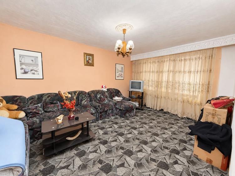 Apartament cu 2 camere decomandat în Ampoi 1