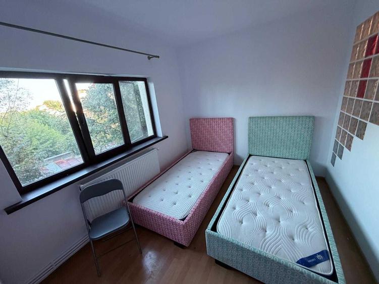 Apartament cu 2 camere semidecomandat în Albești