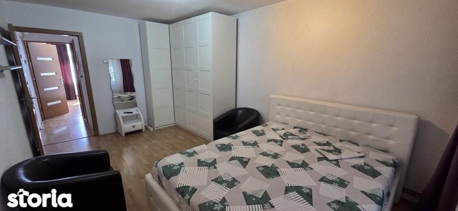 Apartament cu 2 camere decomandat în Lipovei