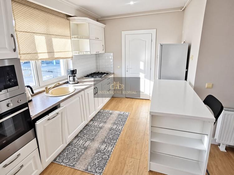 Apartament cu 3 camere decomandat, mobilat în Băneasa