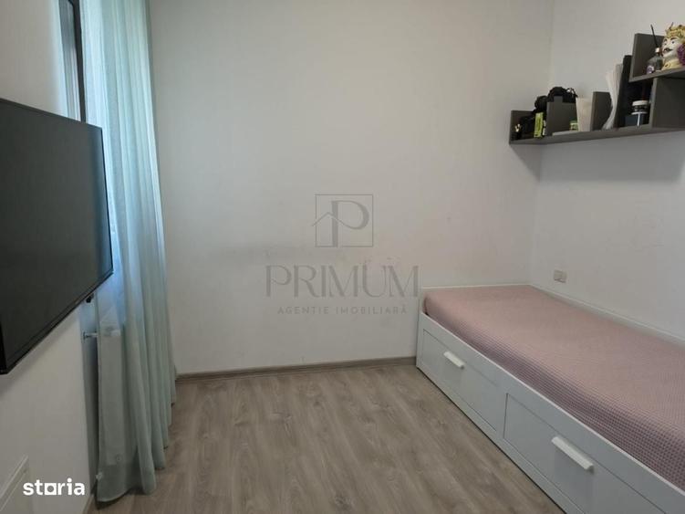 Apartament cu 4 camere decomandat în Central