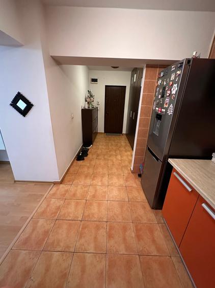 Apartament cu 2 camere decomandat în Ultimul leu