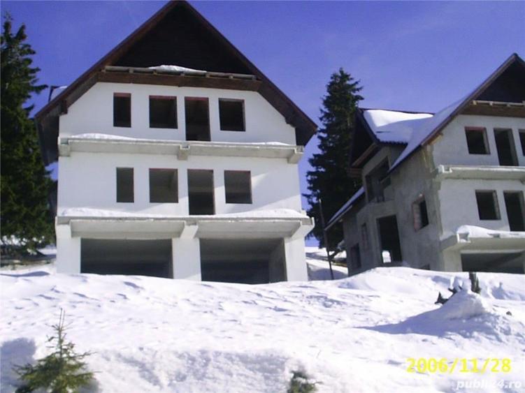 Casă în Novaci