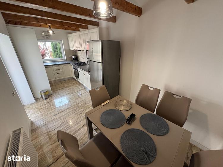 Casă cu 4 camere cu Teren 290 Mp în Central