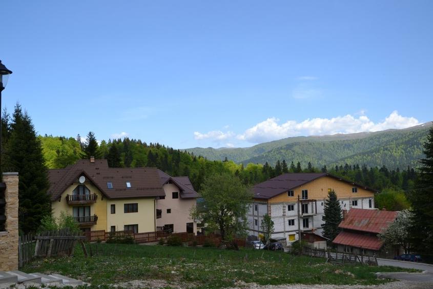 vanzare teren - 4