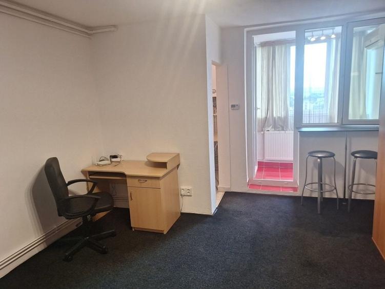 Garsonieră decomandată în Exterior Vest