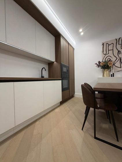 Apartament cu 3 camere semidecomandat, mobilat în Voluntari