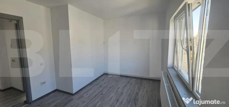 Apartament cu 3 camere decomandat în Semicentral