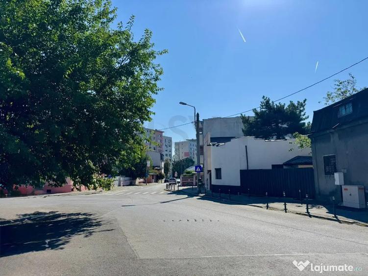 Casă cu 5 camere cu Canalizare în Calea Plevnei
