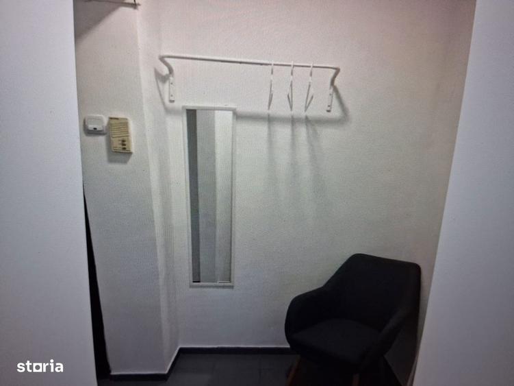Garsonieră decomandată în Tei