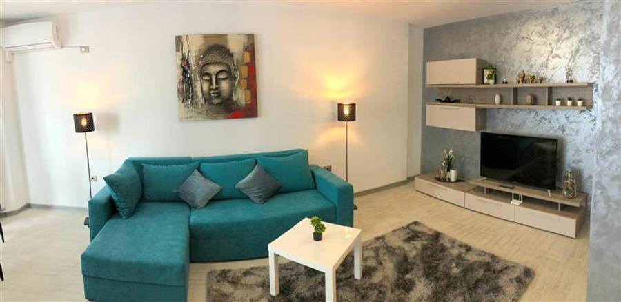 Apartament cu 2 camere decomandat, mobilat în Central