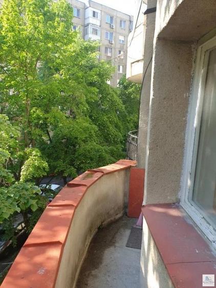 Apartament cu 2 camere decomandat în Crângași