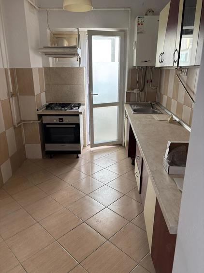 Apartament cu 3 camere decomandat în Simeria