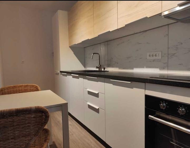 Apartament cu 2 camere decomandat în Exterior Vest