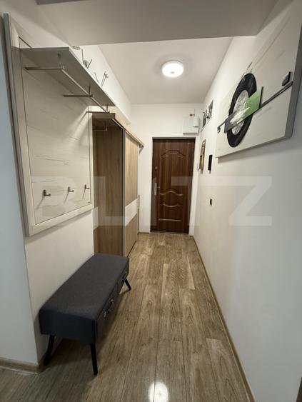 Apartament cu 3 camere decomandat, mobilat în Tractorul