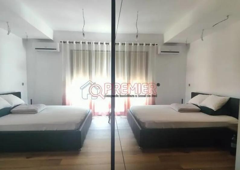 Casă cu 6 camere cu Teren 221 Mp în Obor
