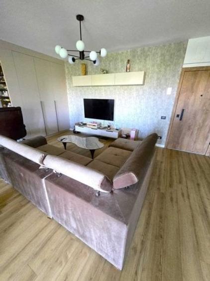 Apartament cu 2 camere decomandat, mobilat în Colentina