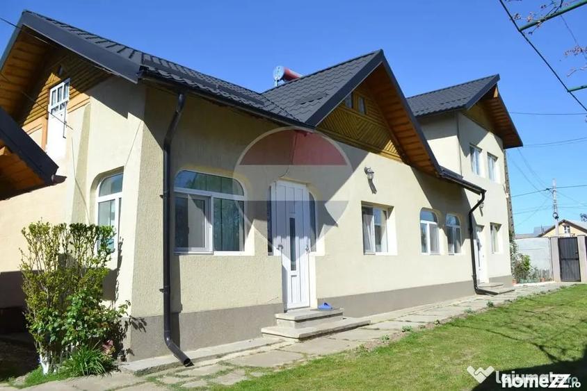 Casă cu 5 camere cu Teren 1842 Mp în Boboci