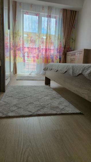 Apartament cu 3 camere decomandat în Bună Ziua