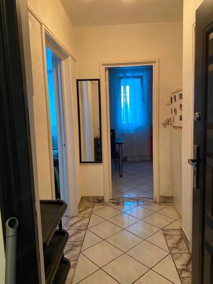 Apartament cu 2 camere semidecomandat în Fizicienilor