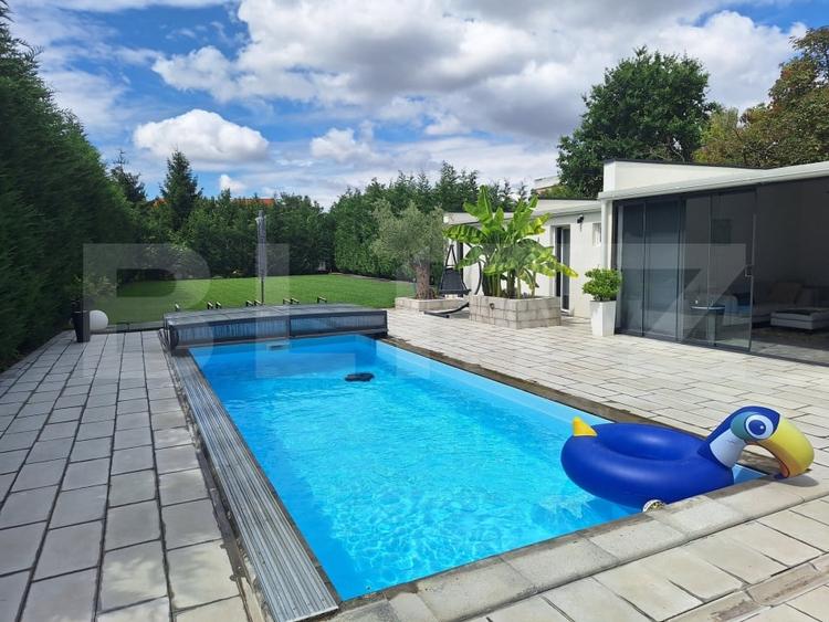 Casă individuală cu 6 camere cu Piscina în Lunei
