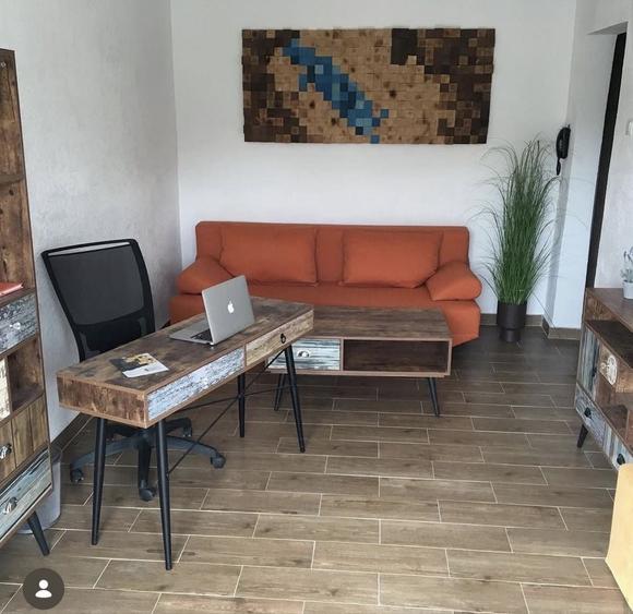 Apartament cu 4 camere nedecomandat în Central
