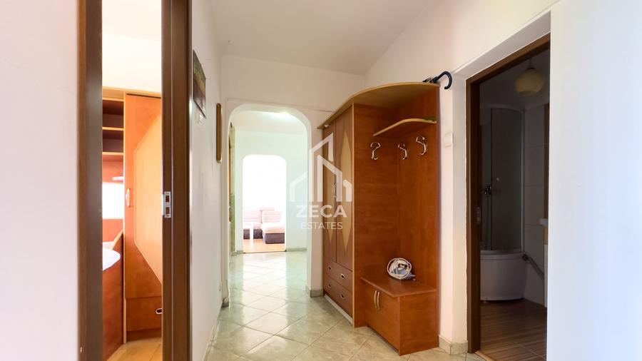 Apartament cu 3 camere decomandat în Politehnica