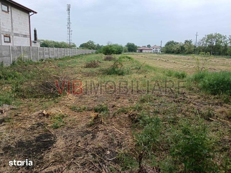 Teren de 1230 mp, în Parța