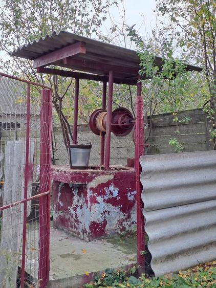 Casă cu Teren 2651 Mp în Focuri