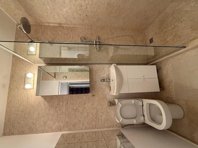 Apartament cu 3 camere decomandat în Domenii