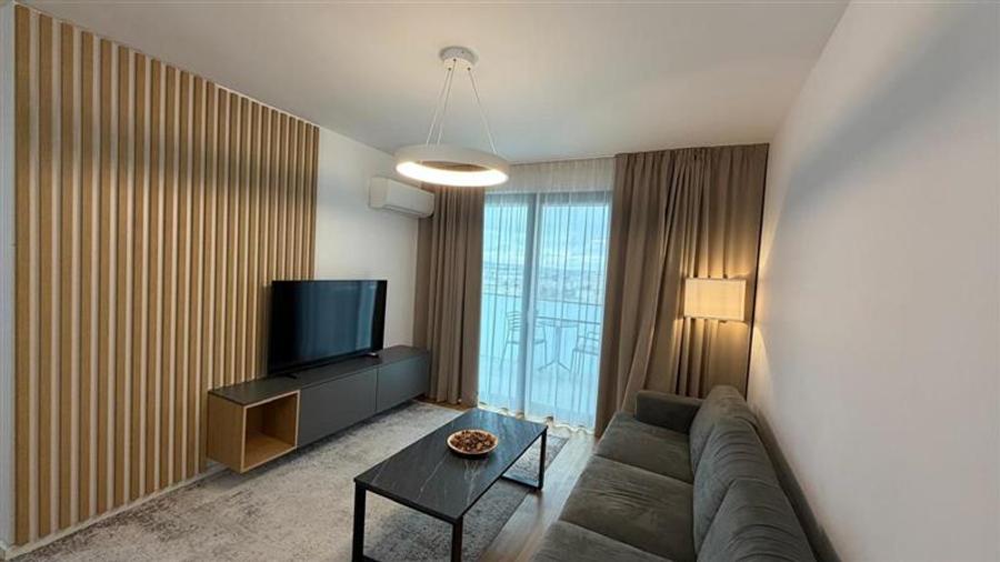 Apartament cu 2 camere semidecomandat, mobilat în Mărăști