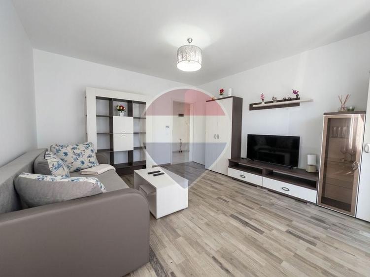 Apartament cu 3 camere decomandat, mobilat în Avantgarden