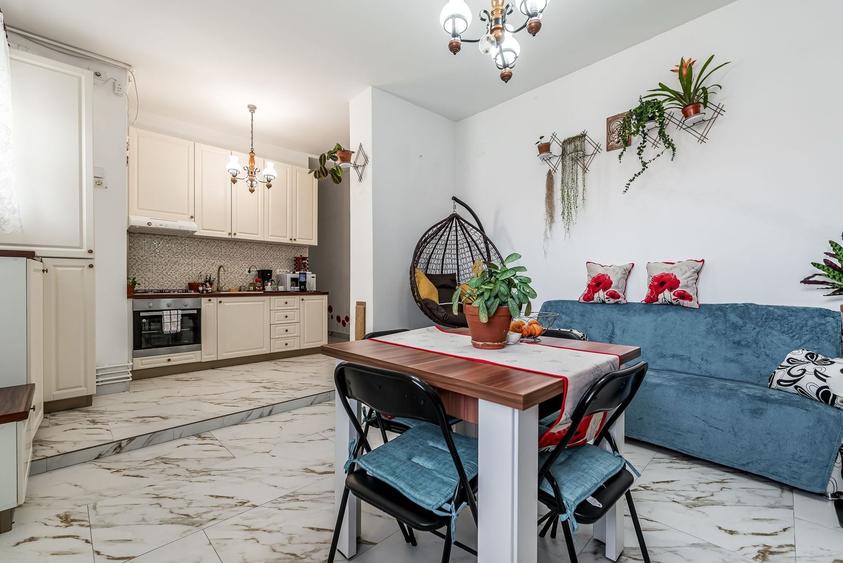 Apartament cu 2 camere semidecomandat în Central
