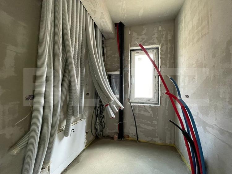 Duplex cu 4 camere cu Canalizare în Central