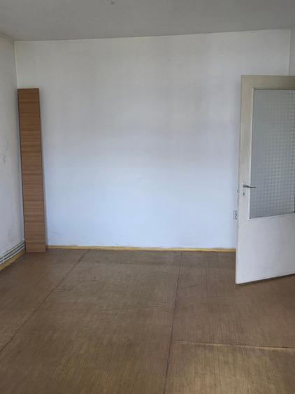 Apartamente 2 camere Micro20 et3/4 ,centrala,2 Balcoane  64 000 euro neg - 2