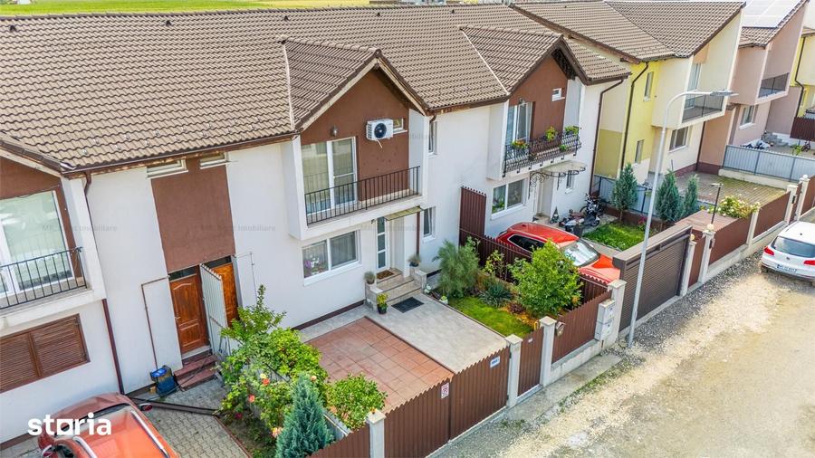 Casă cu 4 camere cu Teren 227 Mp în Sânpetru