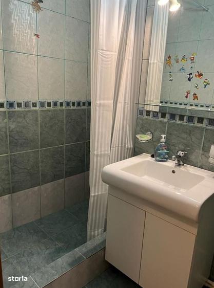 Garsonieră decomandată în Central