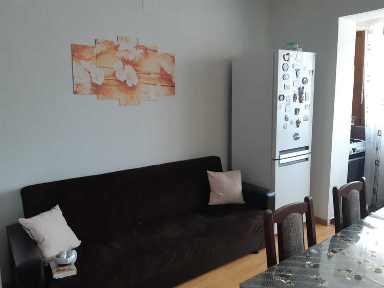 Apartament cu 2 camere decomandat în Preajba Mare