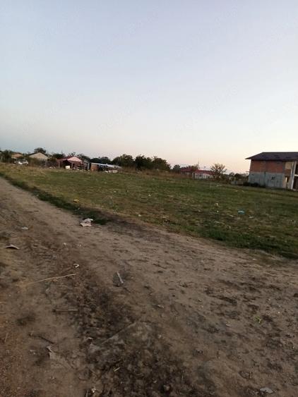 Loturi de teren intravilan. - 2