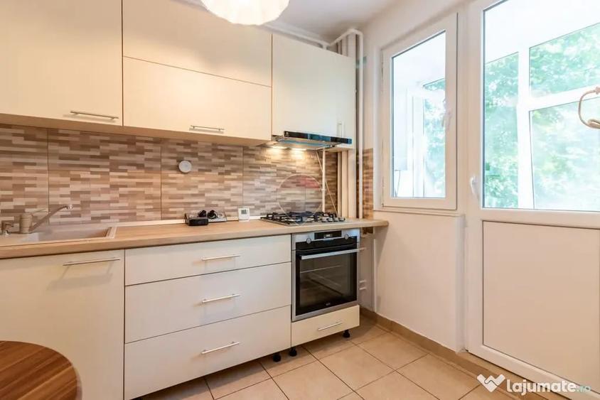 Apartament cu 2 camere semidecomandat în Gara de Nord