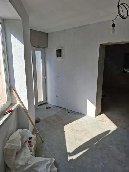 Casă cu 3 camere cu Teren 1000 Mp în Cicir