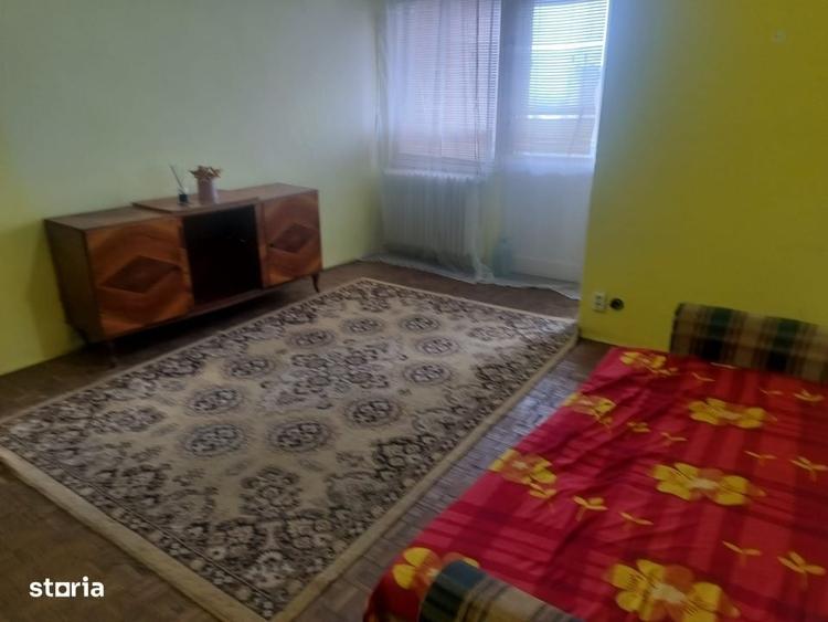 Garsonieră semidecomandată în Brazda lui Novac