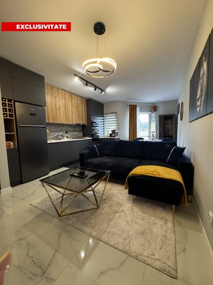 Apartament cu 3 camere semidecomandat, mobilat în Florești