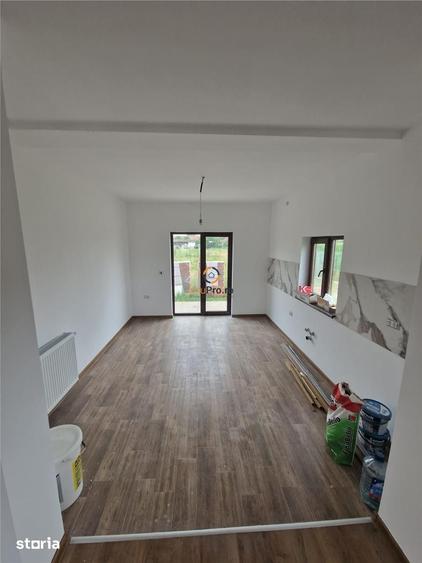 Casă cu 3 camere cu Teren 750 Mp în Chevereșu Mare