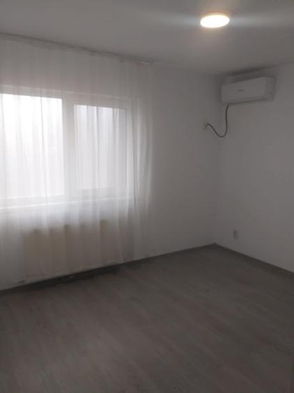 Garsonieră semidecomandată în Central