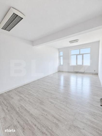 Spațiu comercial, de 200 mp, în Florești