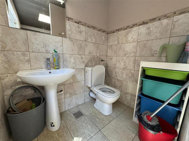 Spațiu comercial, de 200 mp, în Sud-Est