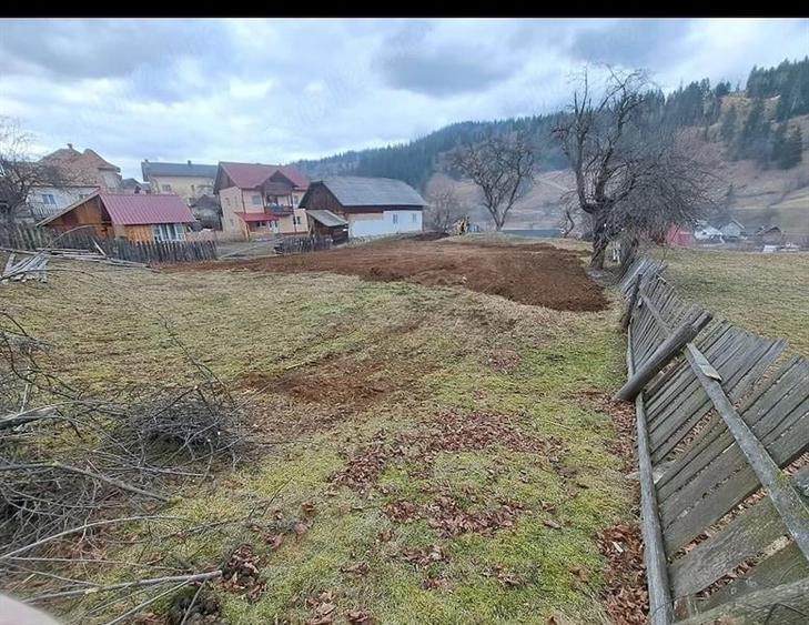 Teren Construcții intravilan de 1200 mp, în Sadova